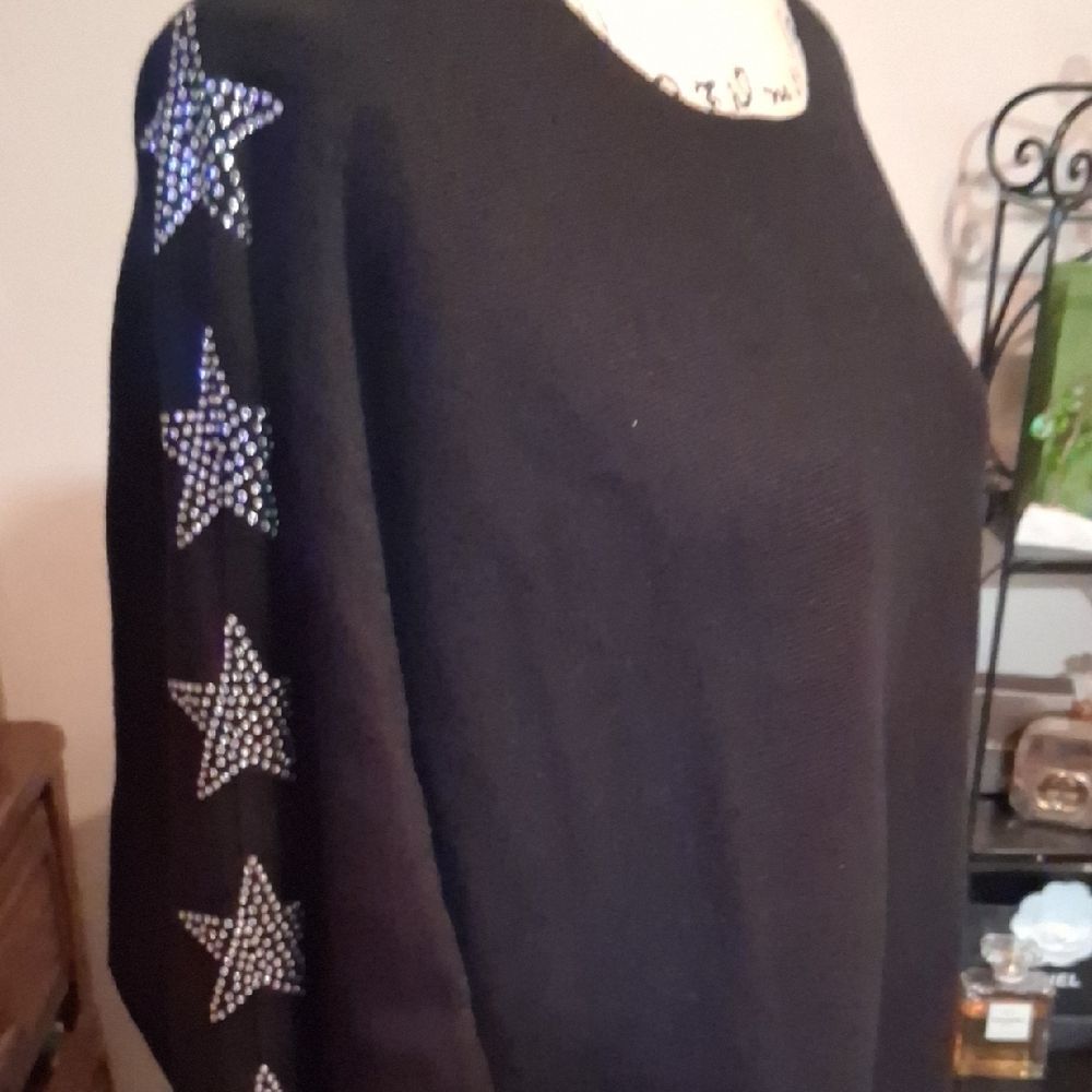 LIV MILANO Black Crewneck Sweater with Star Rhinestine Embellishments Size XL